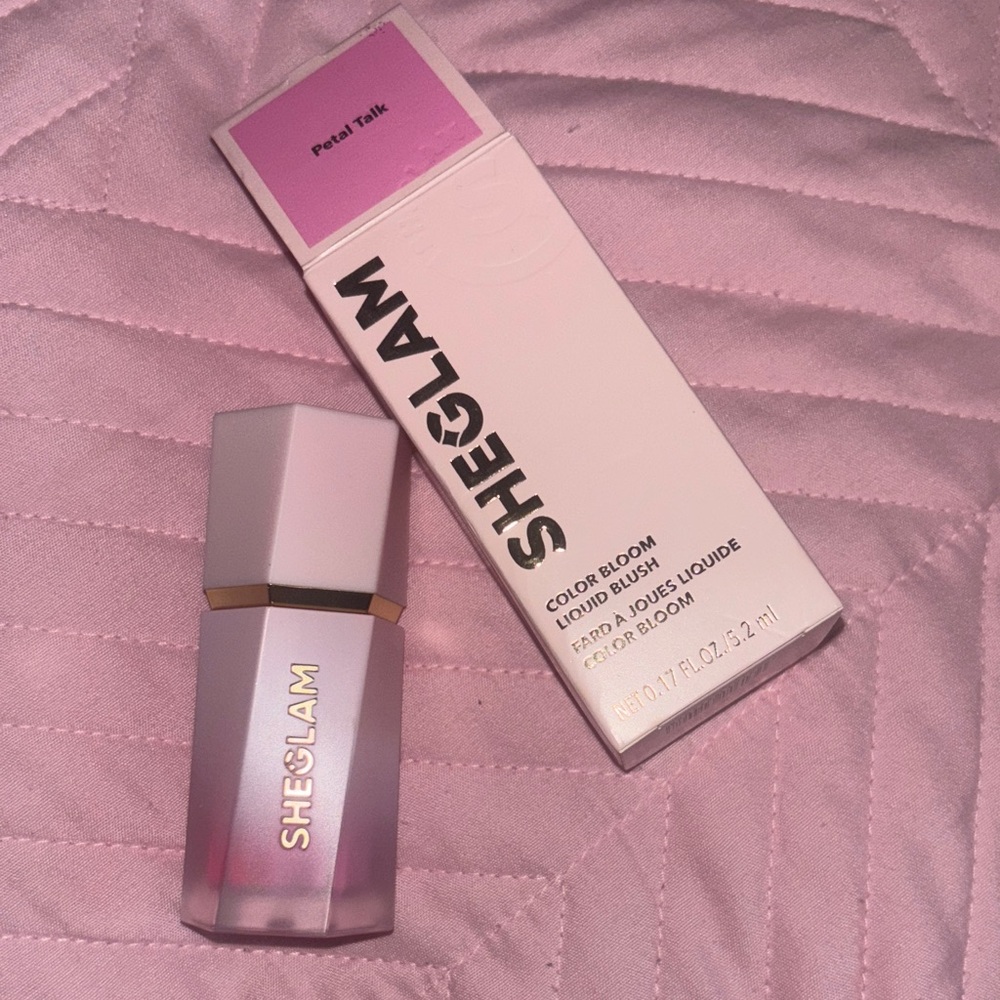 glam Pearl Talk Liquid Blush